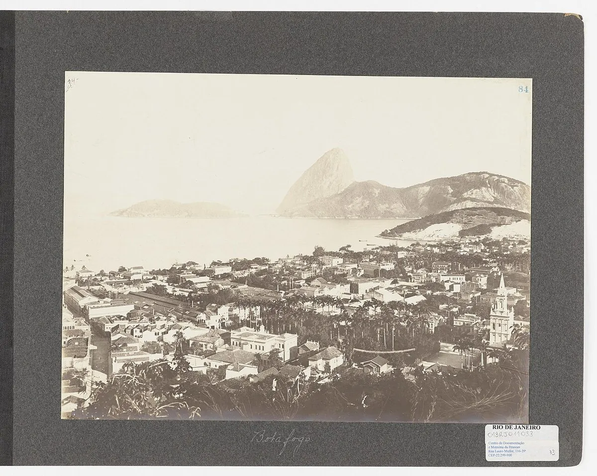 Historic view of Botafogo, Rio de Janeiro — Bairros do Flamengo e de Botafogo, Enseada de Botafogo e o Morro do Pão de Açucar