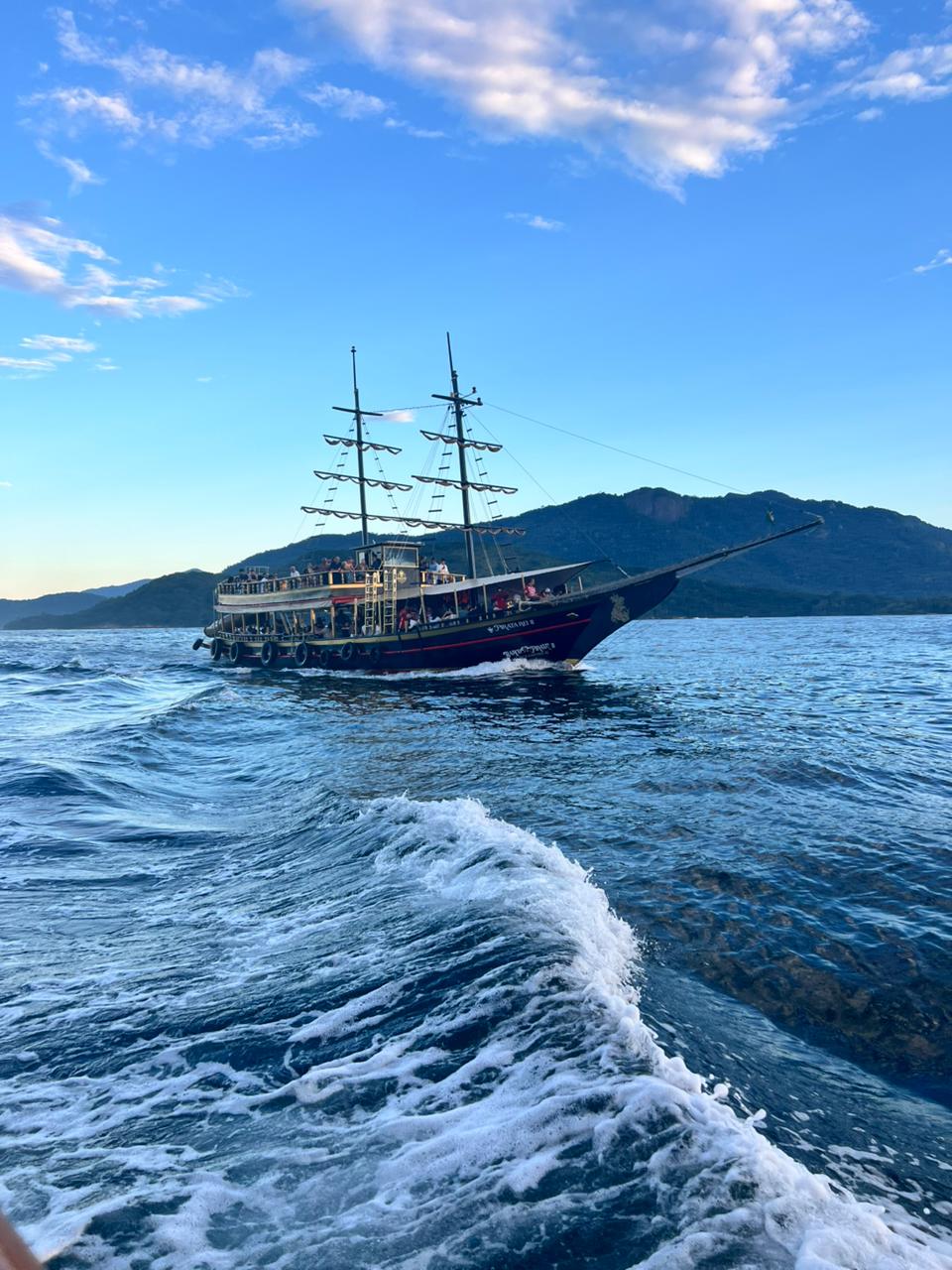 Barco Pirata - Angra dos Reis