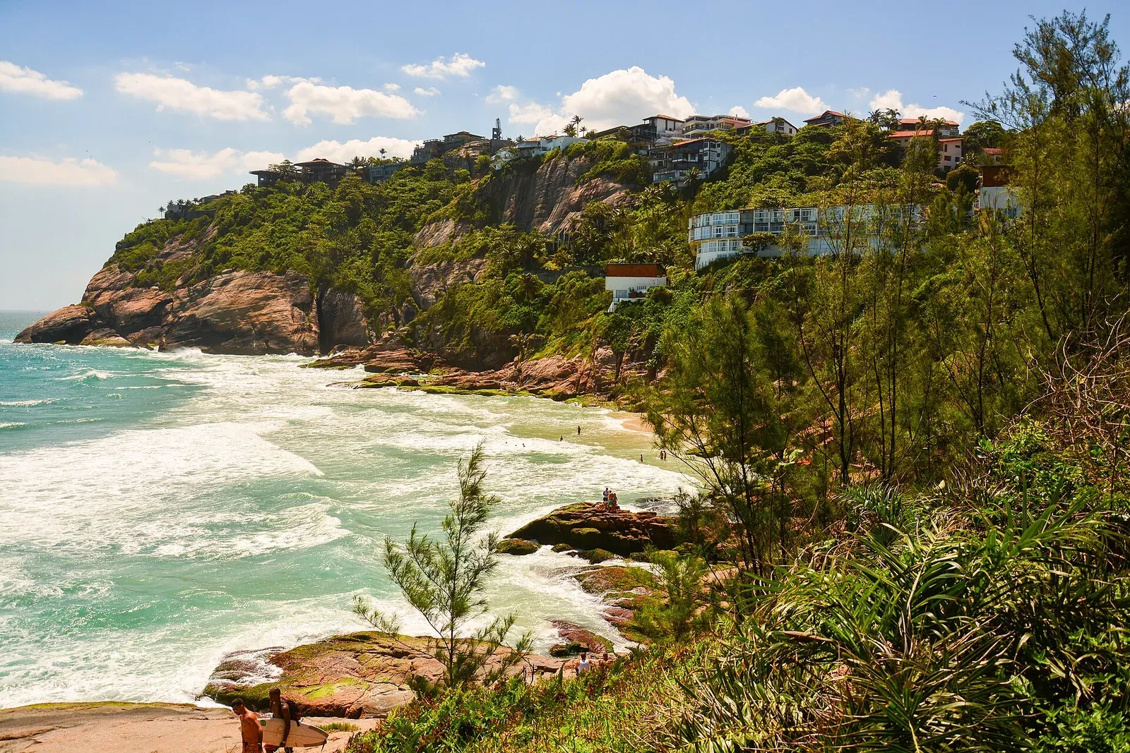 Praia da Joatinga, a hidden cliff-backed surf beach in Rio de Janeiro