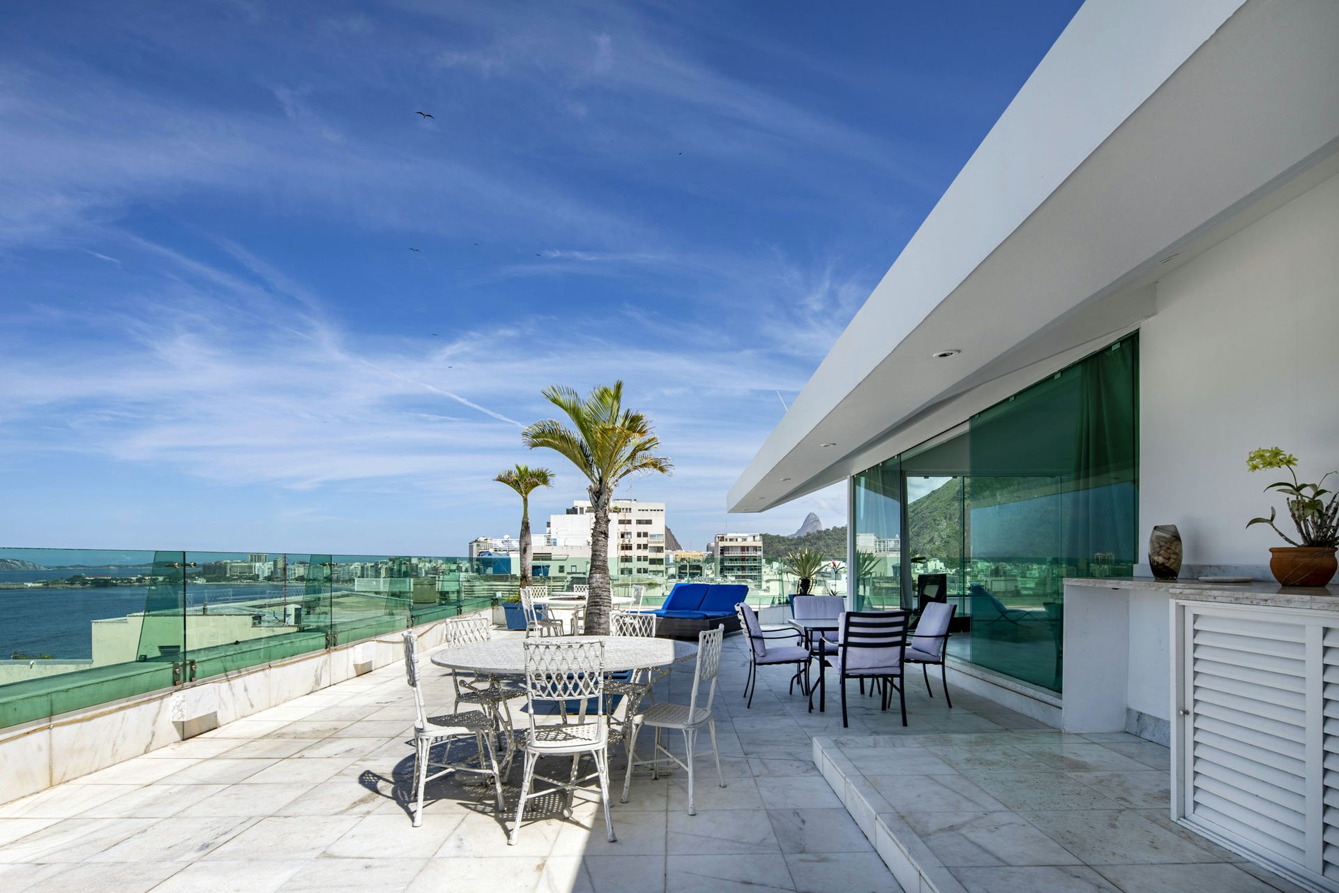 Terrace with sea view and barbecue