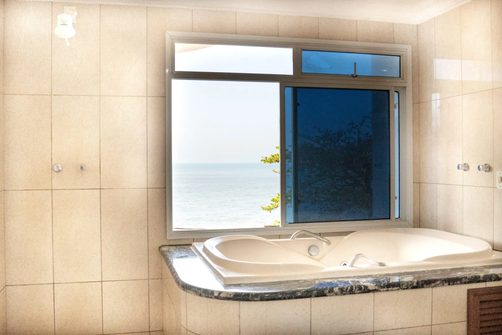 Villa frente a la playa de Iriri — foto 6 de 42 (villa frente al mar, Iriri, Espírito Santo)