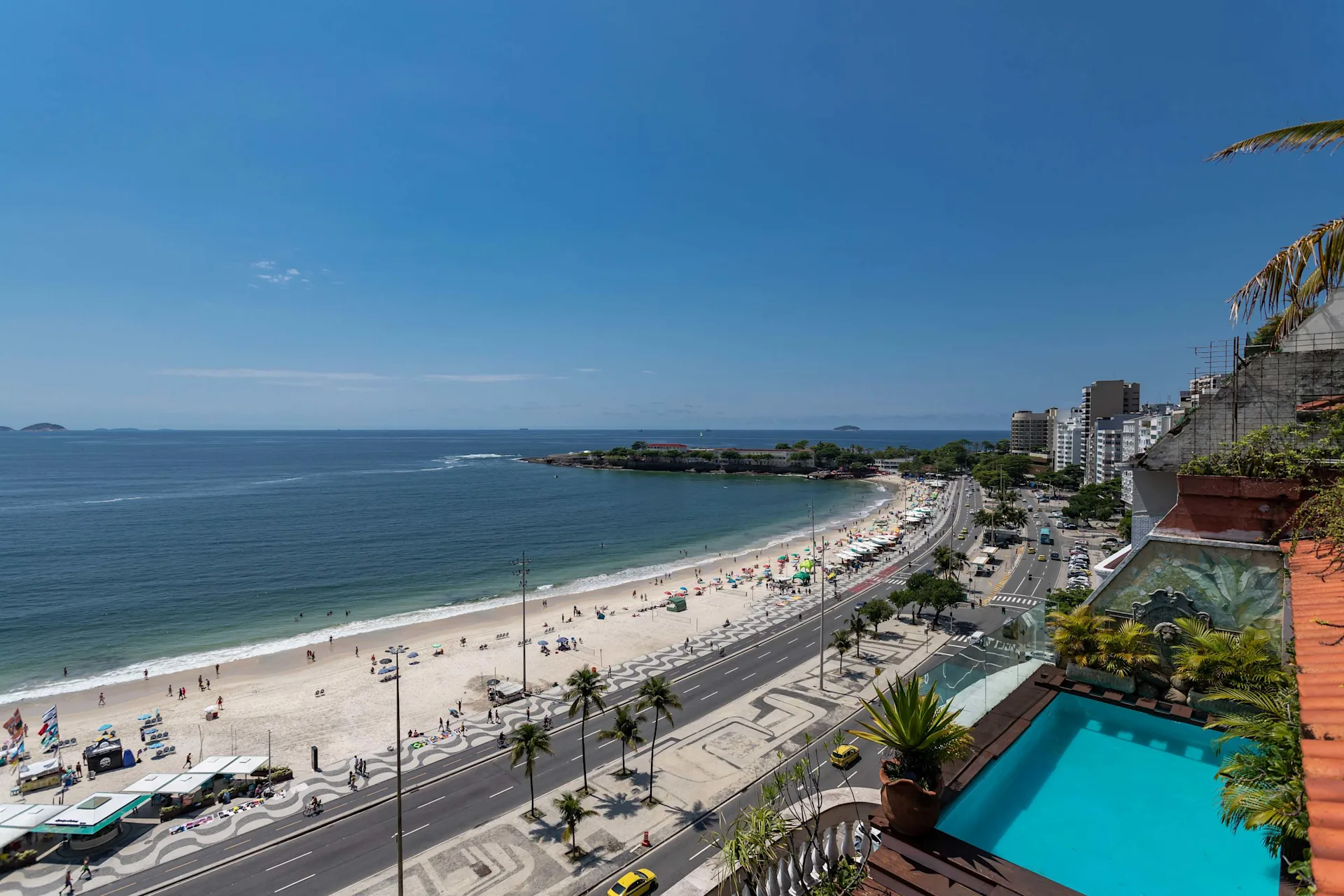 Bali de Janeiro on Copacbana's beach for 6 — photo 11 of 45 (apartment, Copacabana, Rio de Janeiro)