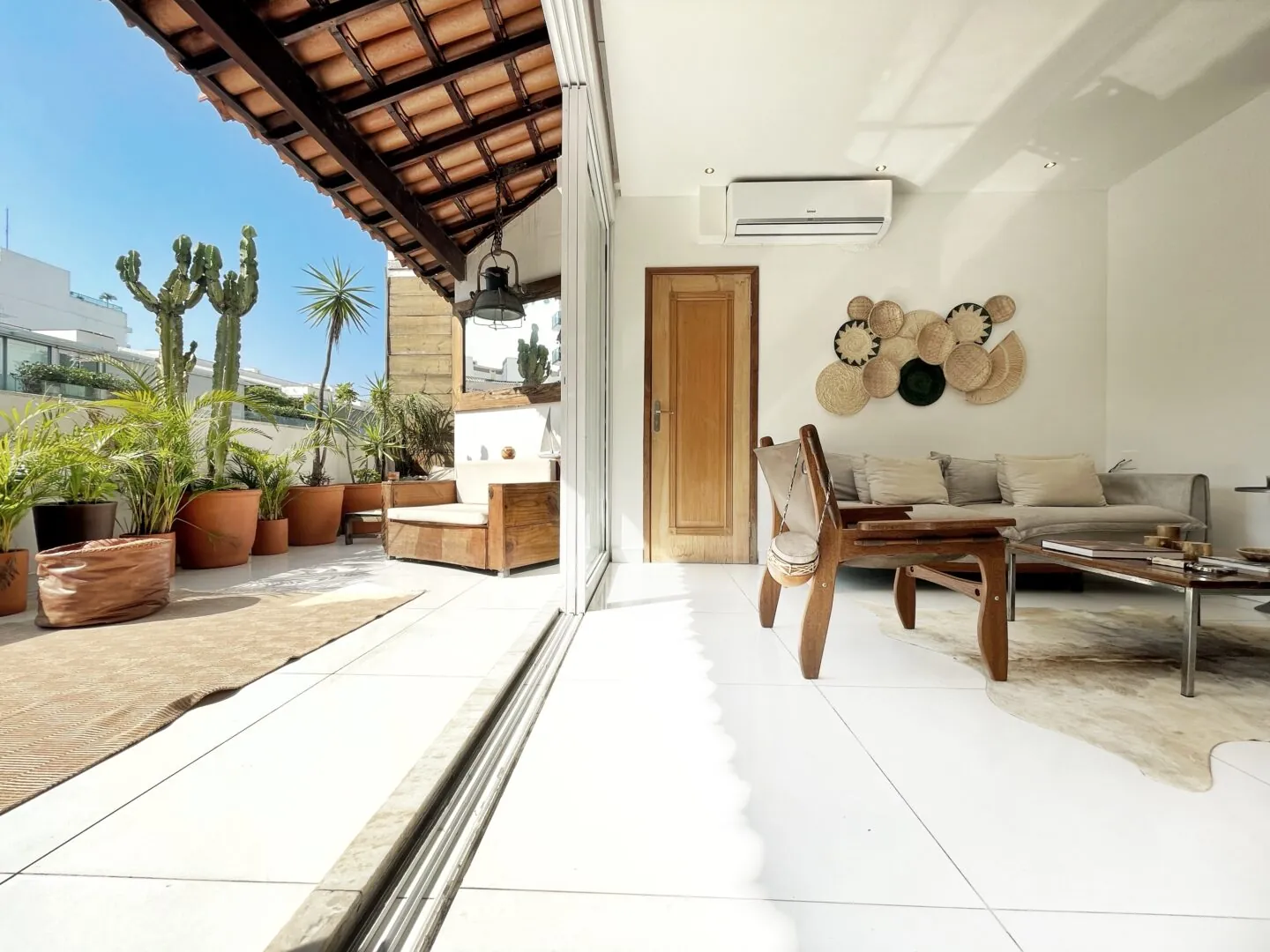 Ipanema Beachfront Penthouse — Rented